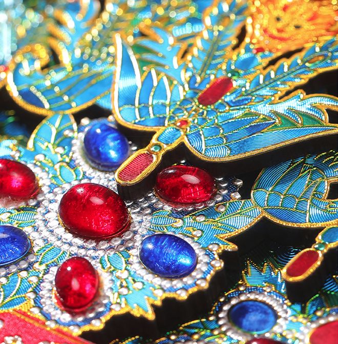 冰箱贴你抢到了吗？瓦力棋牌爆火的凤冠(图5)