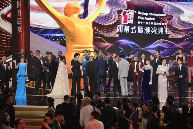 都一幅壮阔图卷纵情铺展瓦力棋牌北京：文化之(图9)